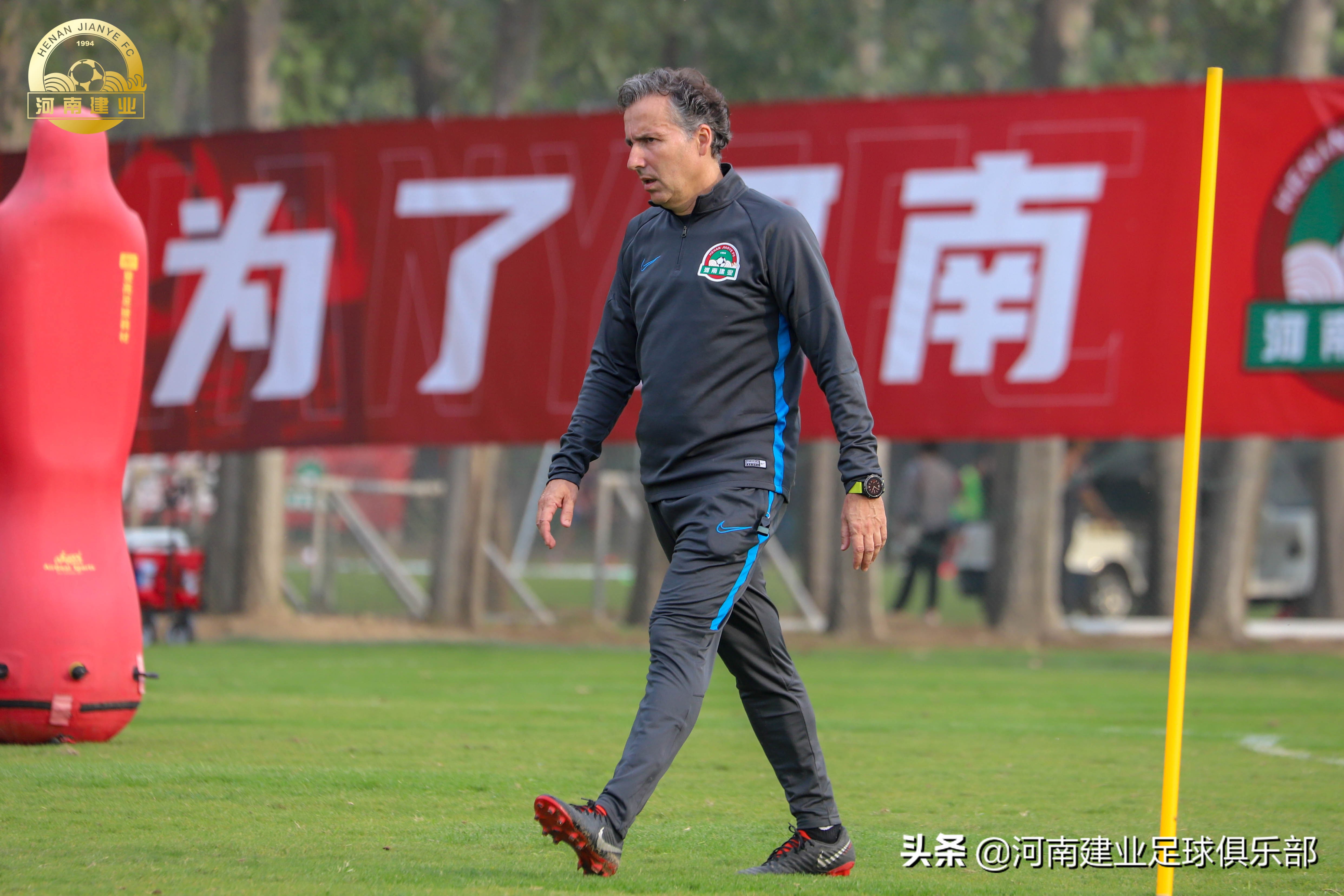 坚韧中原执着向前｜主教练哈维尔接受媒体专访