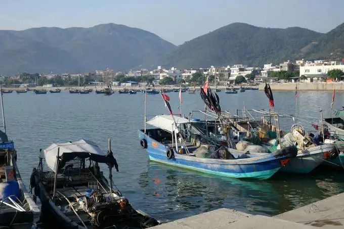 浣犲涔呮病鍘绘捣杈瑰害鍋囦簡,浣犲涔呮病鏈夊嚭闂ㄦ梾娓镐簡