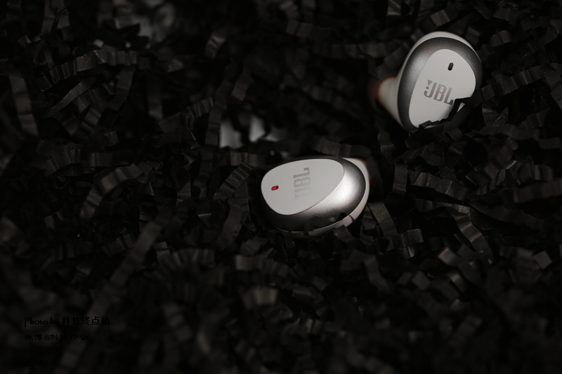 太空舱高音质蓝牙耳机,太空舱便携耳机