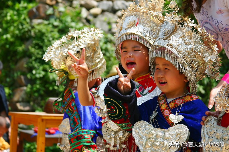 余秋雨关于西江千户苗寨的名句,西江千户苗寨以美丽回答一切