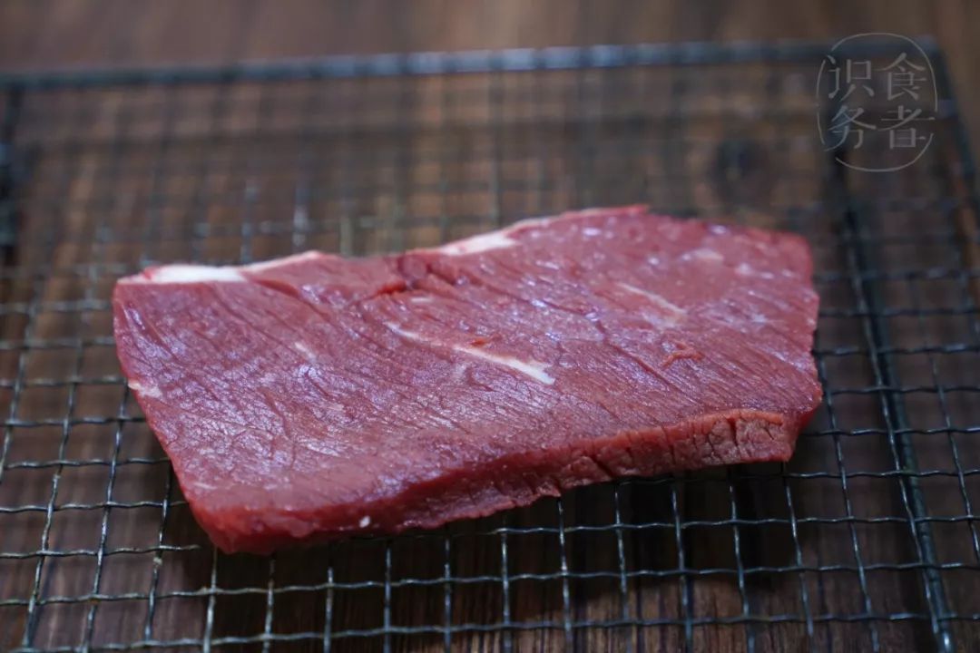 熟成牛排是智商税吗,熟成牛排算僵尸肉么