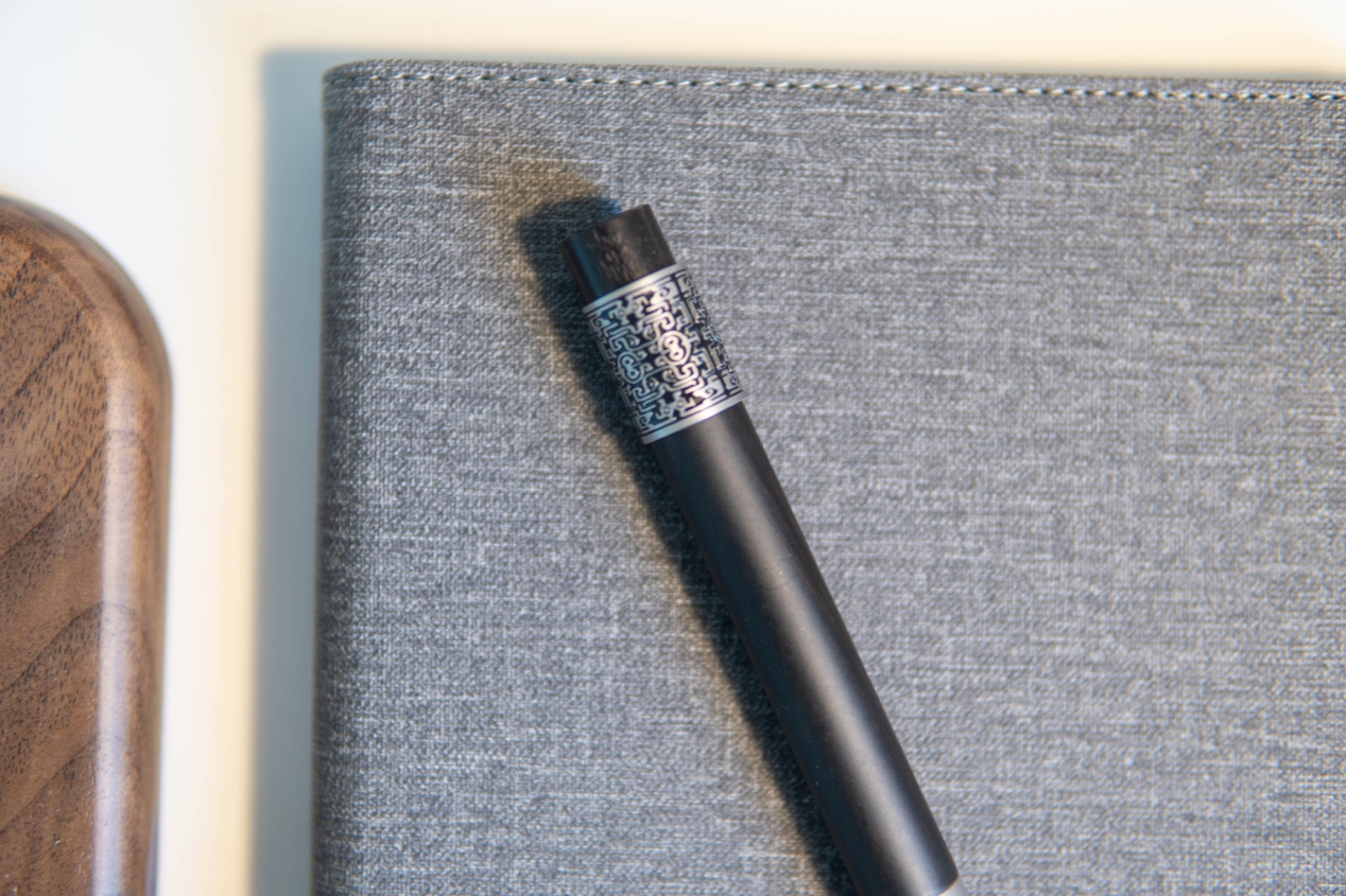 有小秘密也不慌，笔下文创指纹解锁笔记本上线小米有品