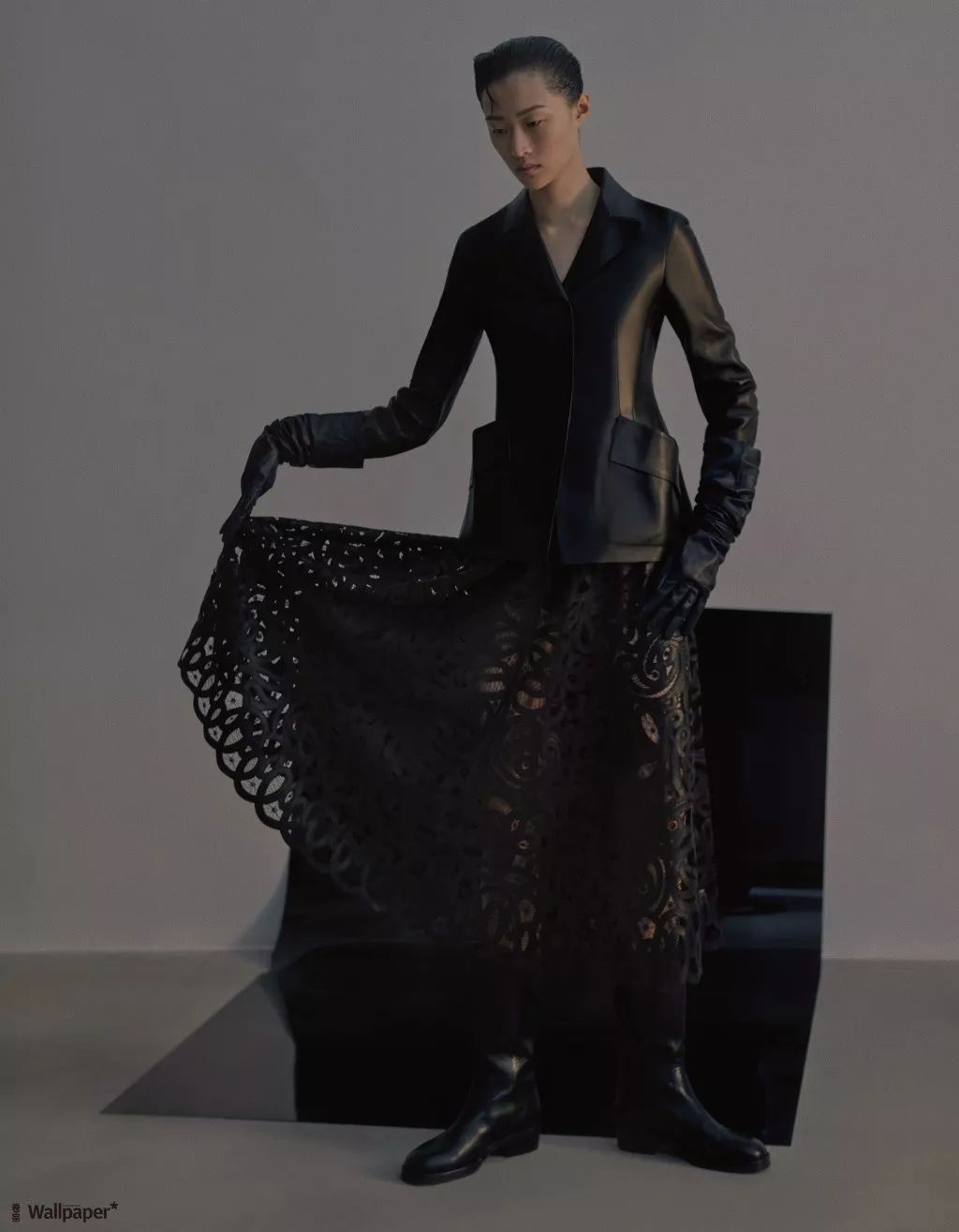 刘雯何穗个人简介,刘雯何穗奚梦瑶走秀视频