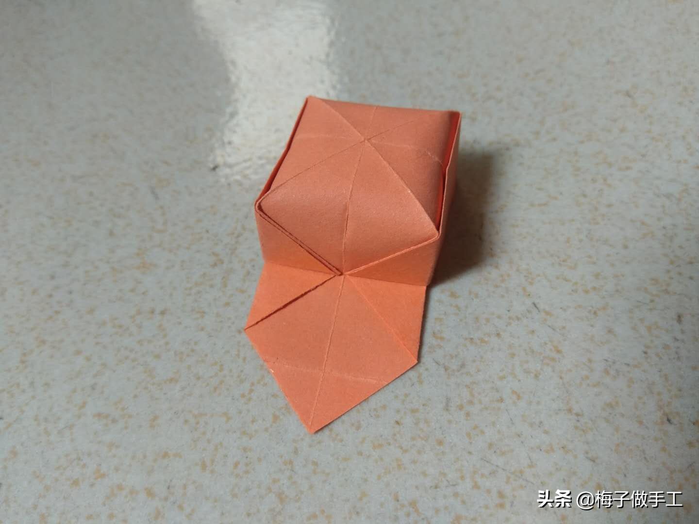 儿童折纸折一个小帽子,折纸手工折帽子