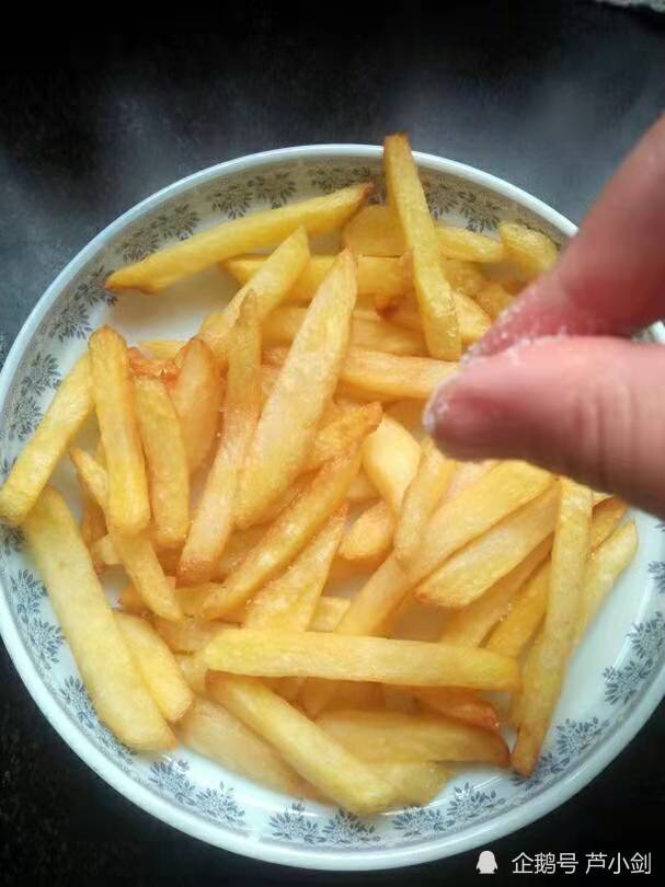 一个土豆做一盘薯条味道不输kfc,买回来的kfc薯条如何炸的好吃