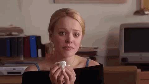 现在的女生喜欢戴玉佩还是项链,现在女孩子都流行戴什么项链