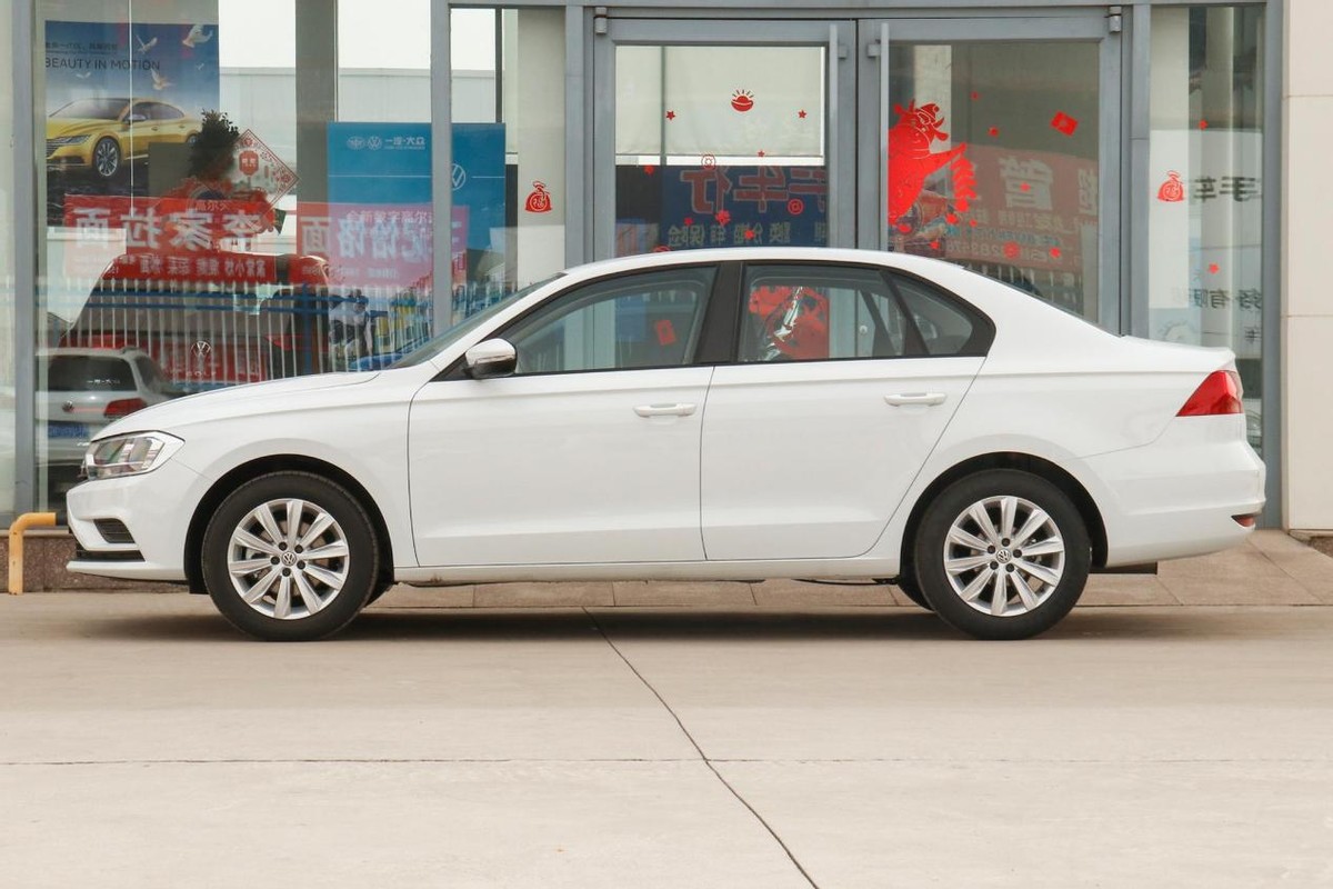 宝来6万多吗,大众宝来传奇卖8000可信么