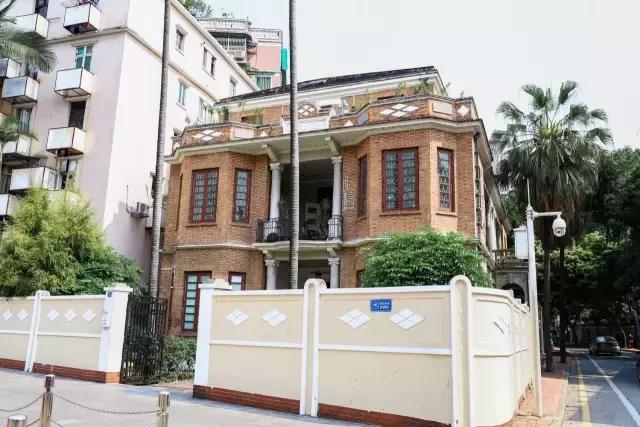 你好，让我们在东山的洋房街道来场不期而遇的邂逅