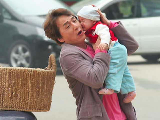 急先锋成龙杨洋母其弥雅,急先锋花絮杨洋做人工呼吸