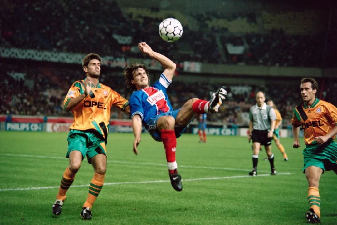 英超最佳球员坎通纳,坎通纳曼联的故事很伟大