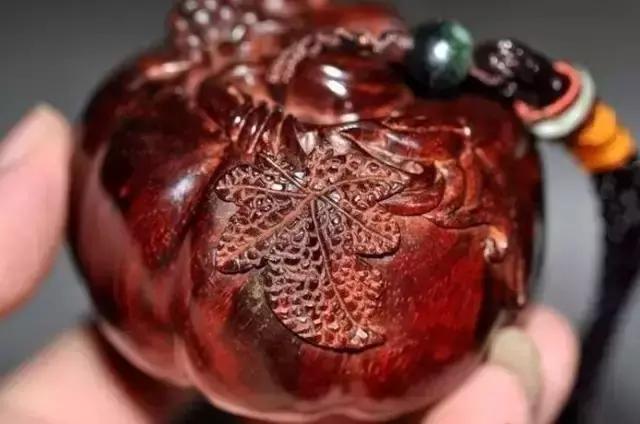 不同雕件的寓意是什么,翡翠雕件龙什么寓意