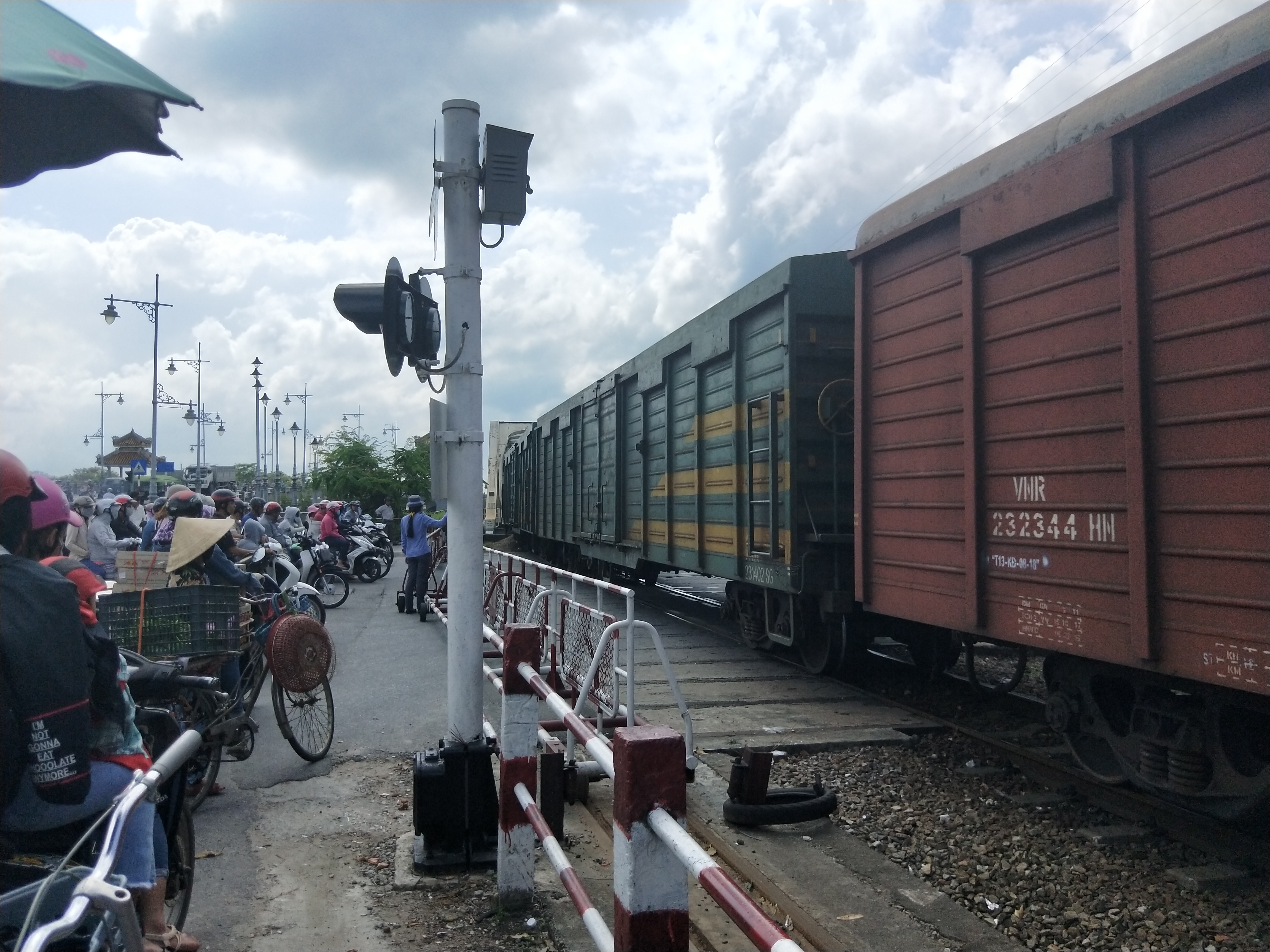 在越南怎么应对宰客现象,越南旅游吃饭贵不贵