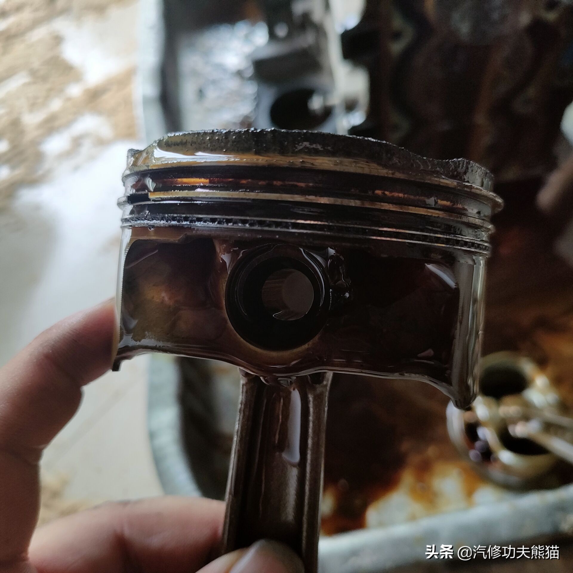 e90宝马325i容易烧机油,宝马e90325i烧机油能修好吗