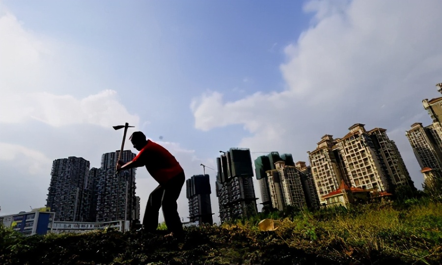 农民进城房产怎么办,农民进城后农田怎么办