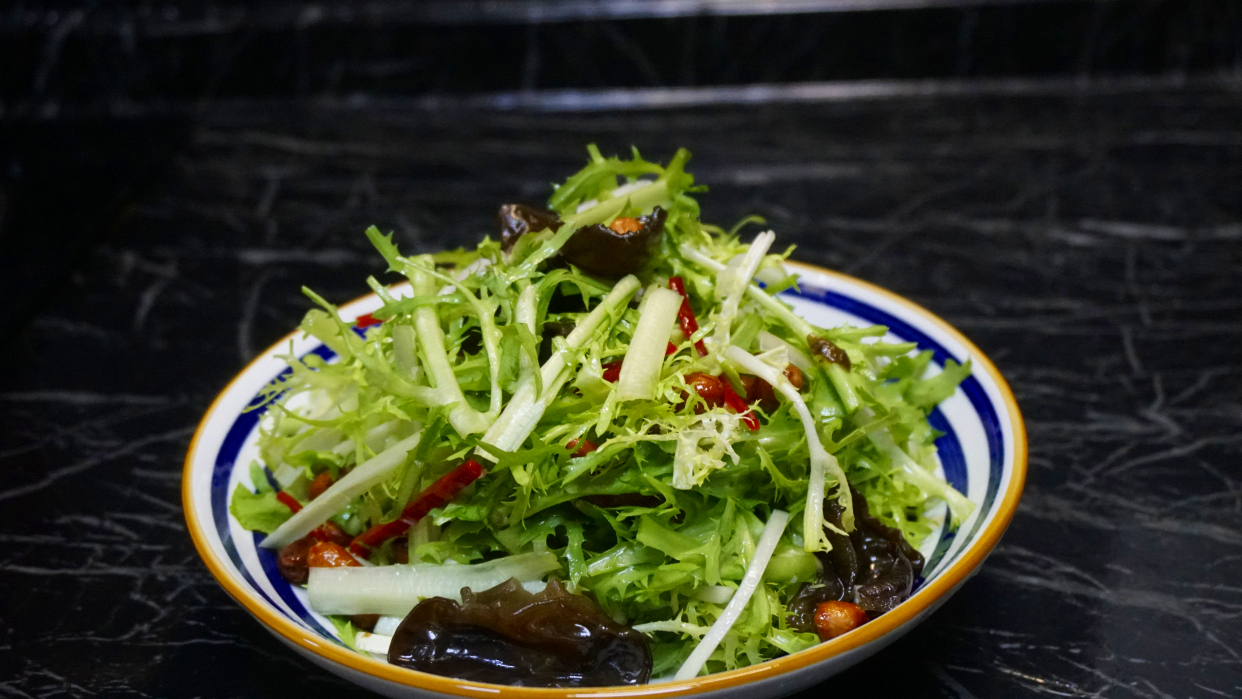 酒店凉拌苦菊花生米的最正宗做法,凉拌苦菊怎么做才好吃