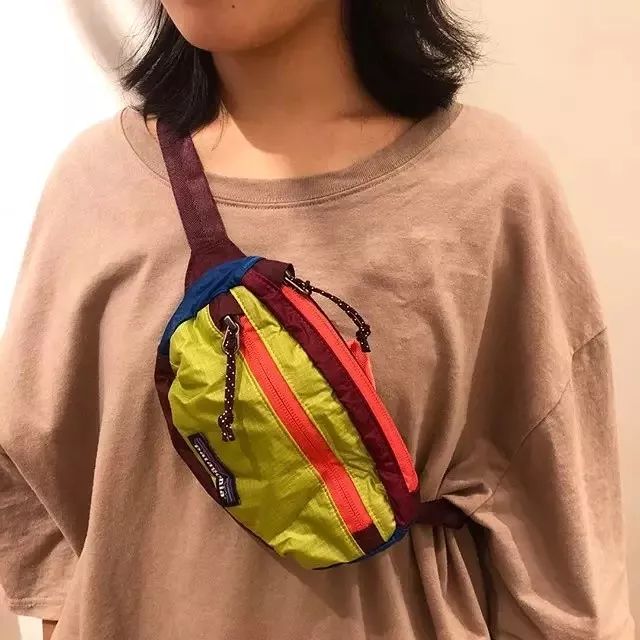 窦靖童自拍中被众人“求链接”的健身衣，到底是什么牌子的？