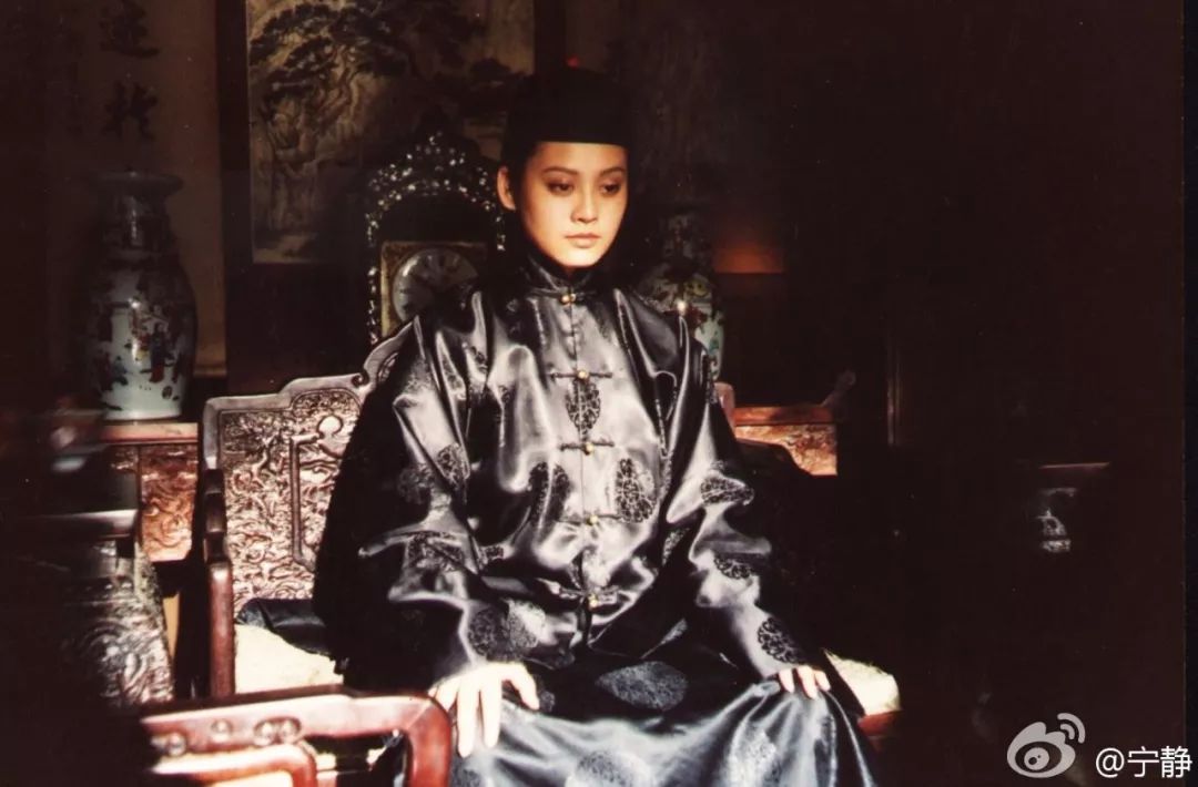 宁静的混血儿子长什么样,宁静混血儿子曝光高大又帅气