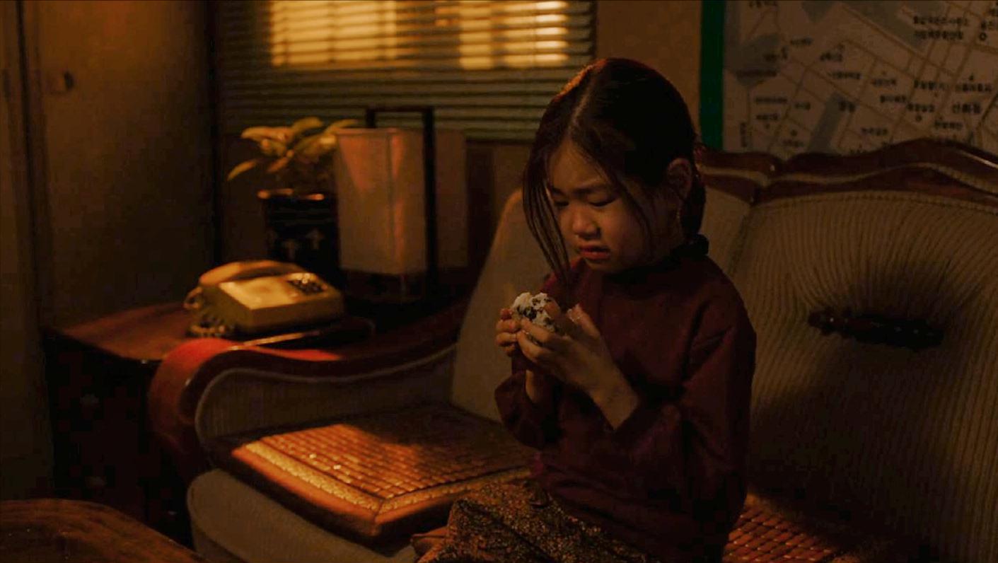 一上映就夺得韩国电影票房冠军，赶超《阿凡达》的纪录，不容错过