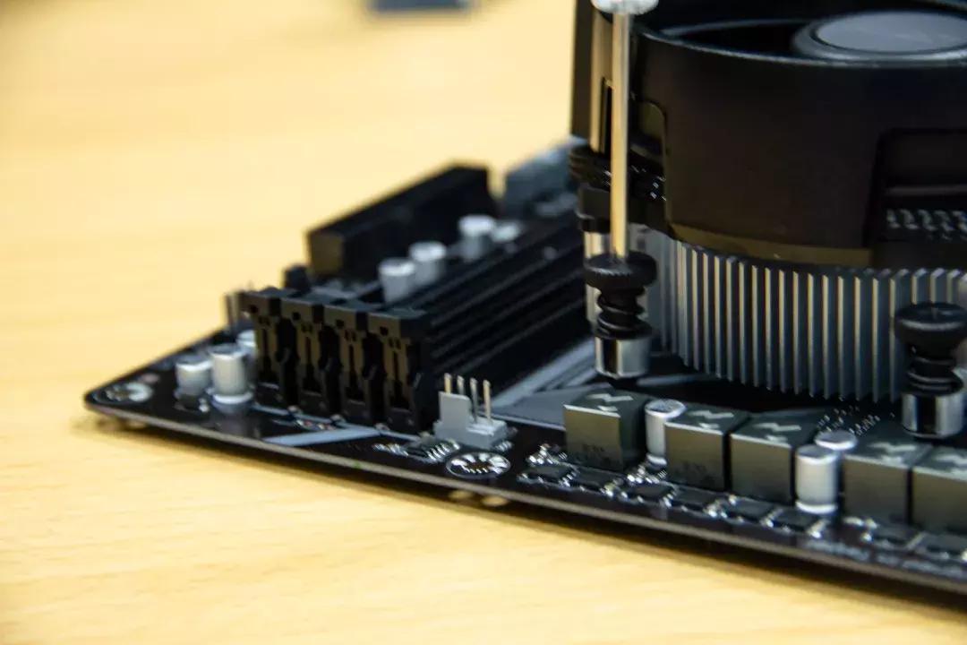 小白第一次装机开箱,新手小白第一次装机