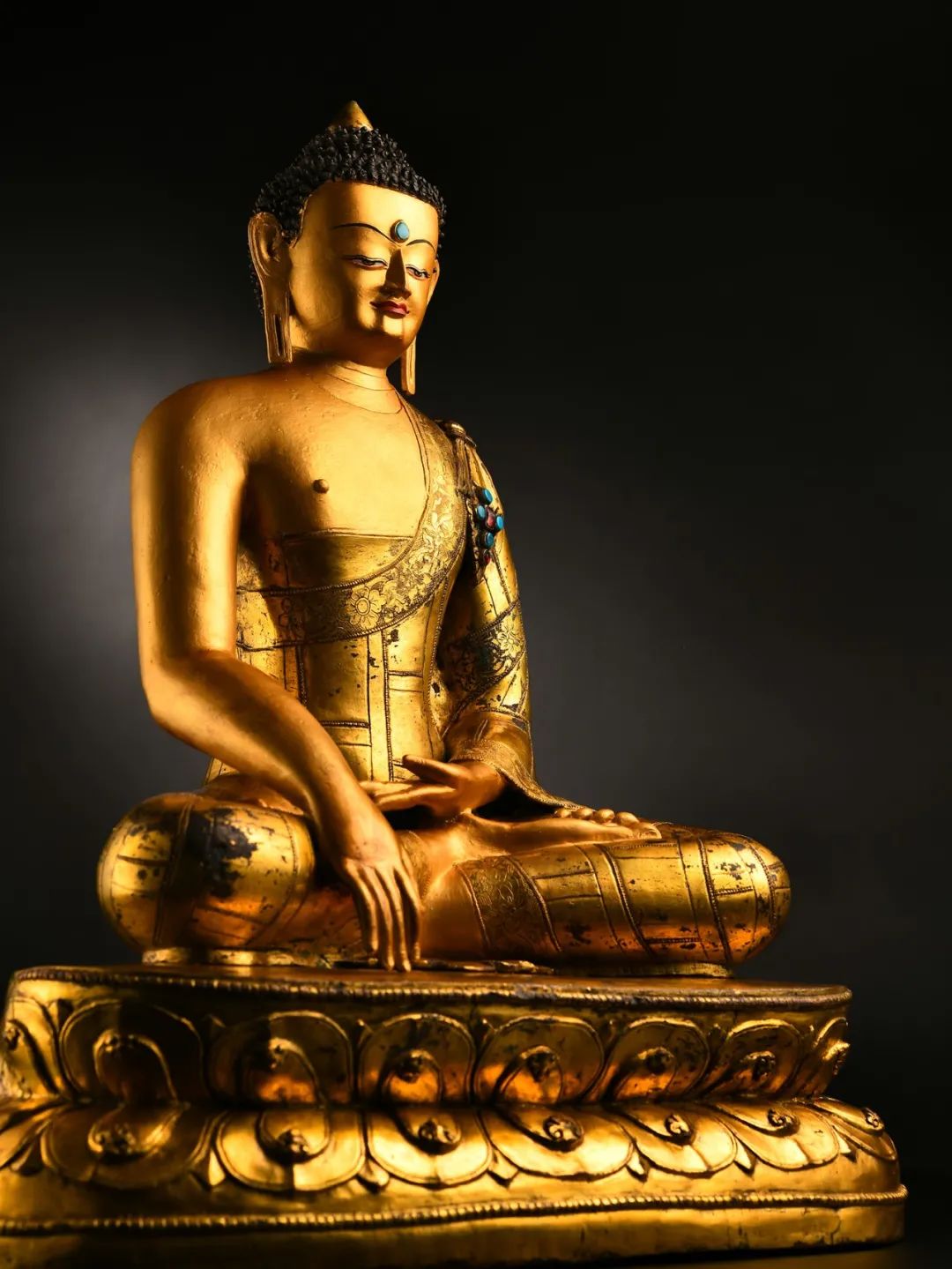 古天一2003年秋拍玉器成交记录,2023年竞价过亿拍品成交现场