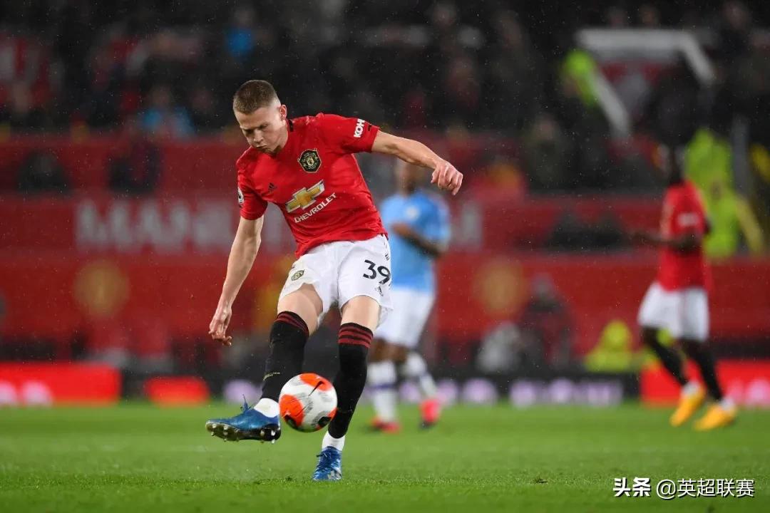 曼联2-1击败切尔西,曼联2-0双杀埃弗顿