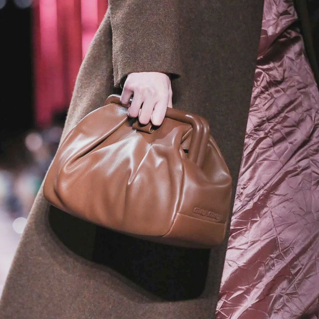 时装周看明星秀场,时装周走秀朋友圈背景