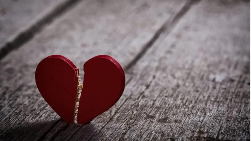 萨提尔好奇系统（一）：带着伤去碰撞他人的冰山，将两败俱伤