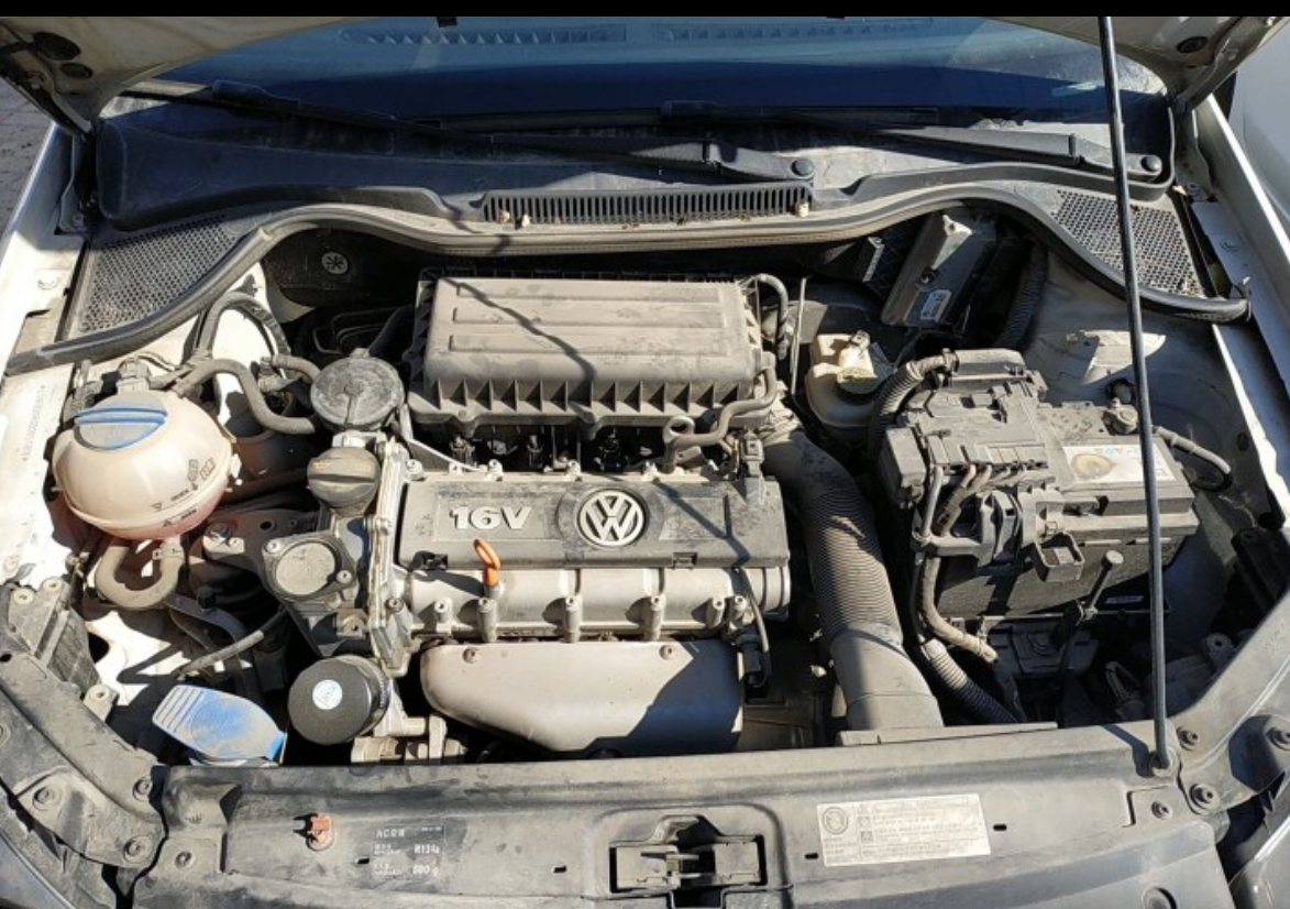 今天给大家推荐一款几万块的自动挡练手车,13年大众Polo