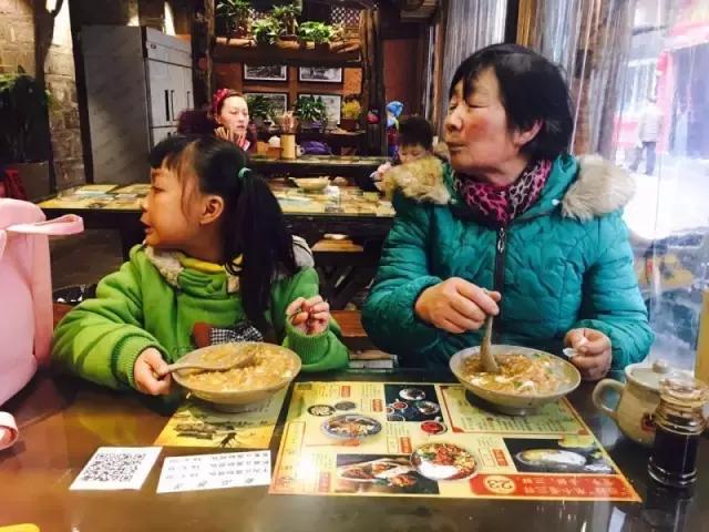 乐山最有名的豆腐脑店,乐山豆腐脑哪家最正宗推荐