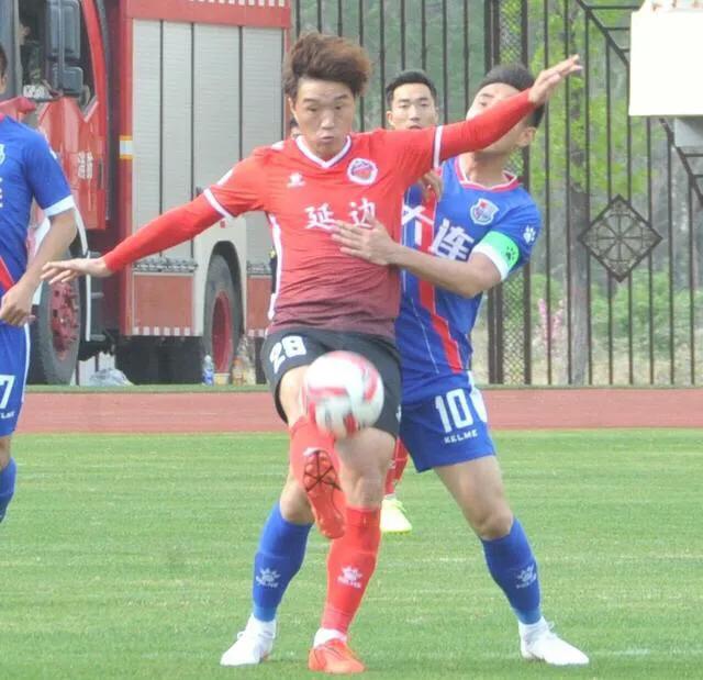 勇攀高峰勇敢攻坚,勇攀高峰秦岭之巅