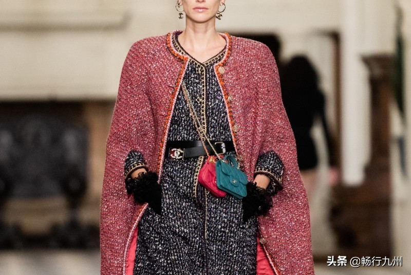 chanel香奈儿2023年新款,chanel香奈儿水钻包包