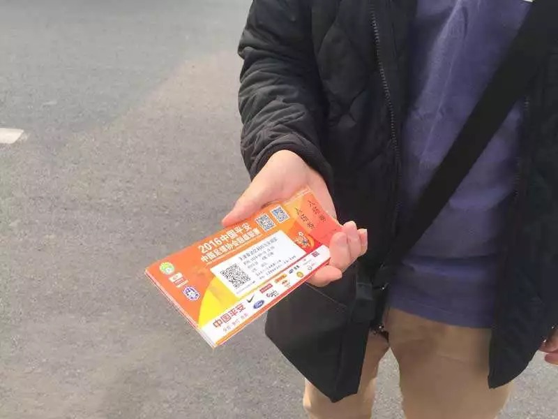 你究竟是该骂大麦，还是该恨黄牛？