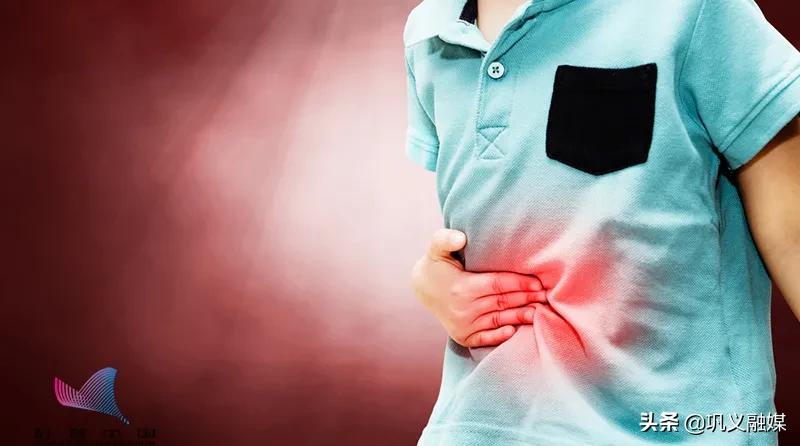 小孩淋巴瘤颈部淋巴结肿大图片,男孩淋巴结肿大1年是淋巴瘤吗