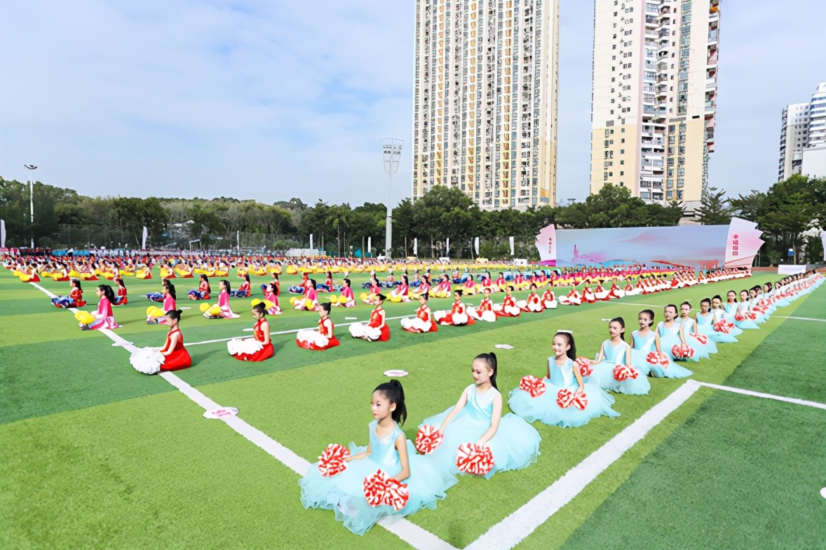 00后跳广场舞好不好跳呀,00后也来广场舞