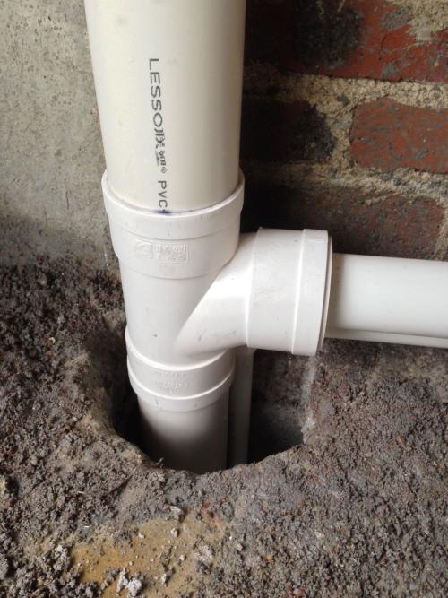 水管破裂,找人修要500,好心塞!老爸:3招就搞定,花啥冤枉钱