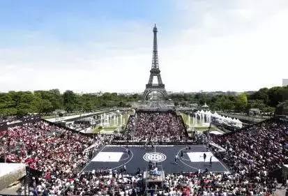 能在这种地方打一场球,是多少篮球狗的梦想