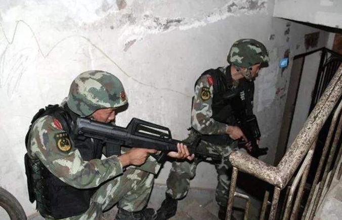 江西最大悍匪纪录片,江西悍匪万光旭第一集