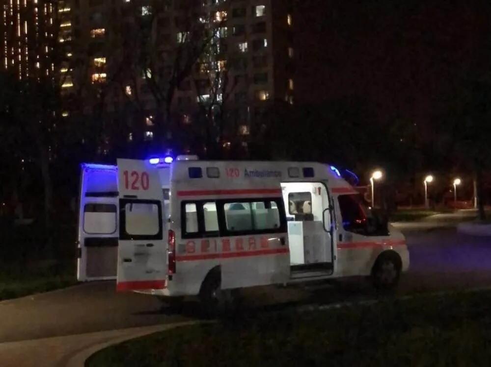 合肥男子踢球猝死,合肥绿轴公园受伤