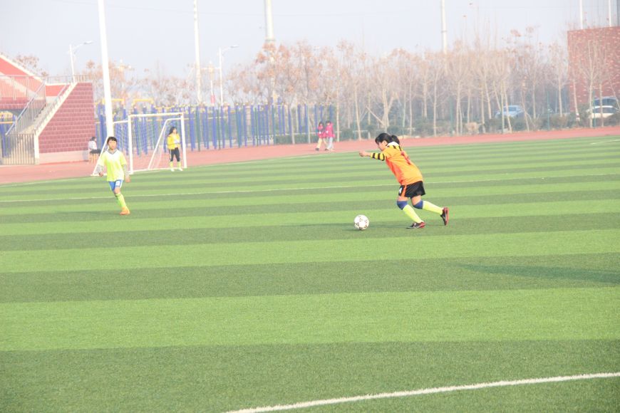 兰陵县足球队,兰陵中心小学足球比赛