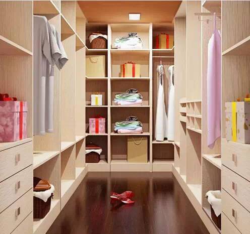 衣服掉色教你一招轻松解决,脱色衣服怎么样不褪色