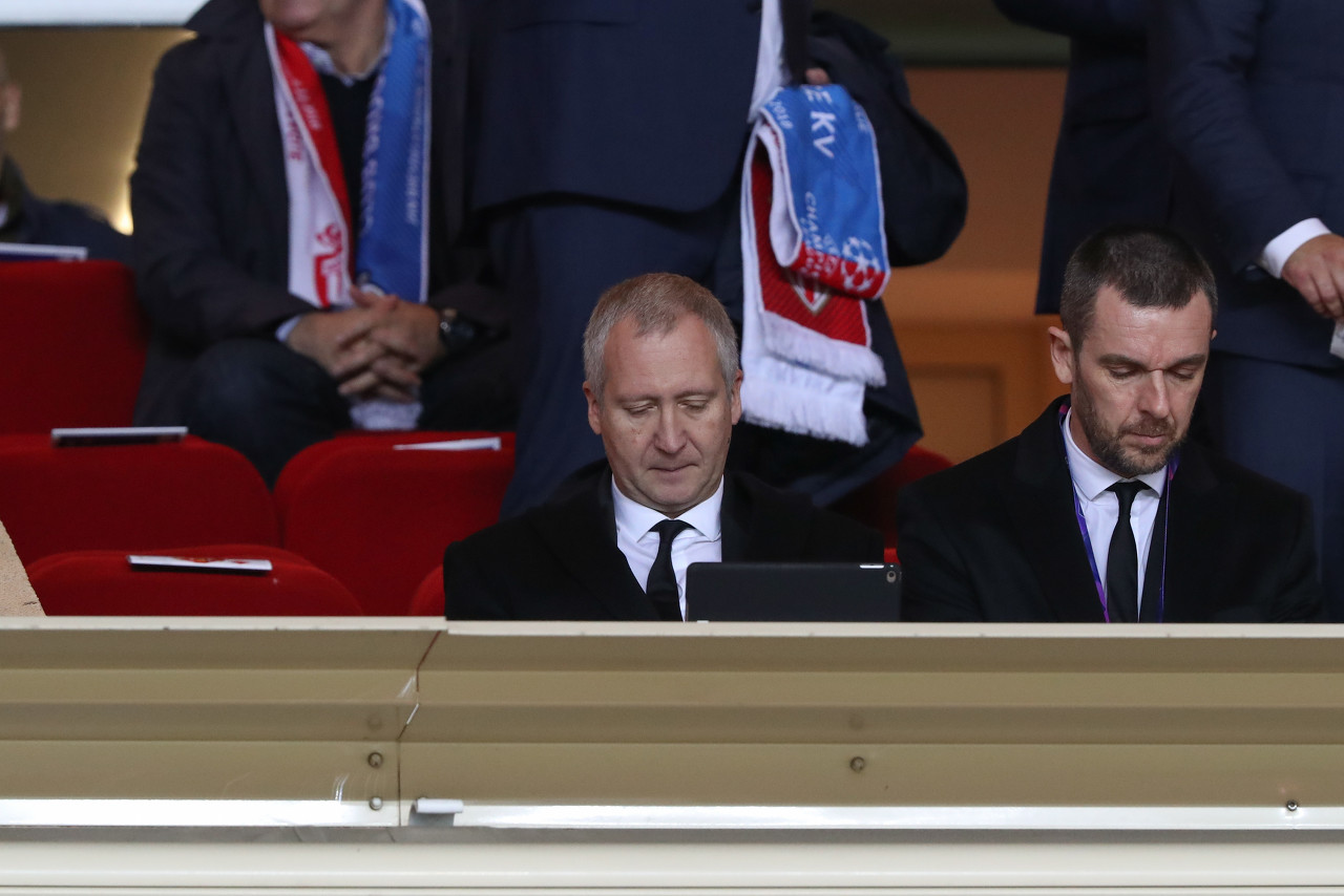 黑店的老板,黑店club董事长