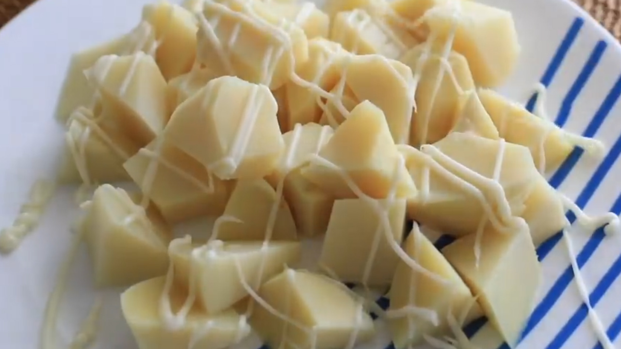 宁可不吃肉也要吃笋，这样处理不苦又鲜嫩，此时错过又要等一年