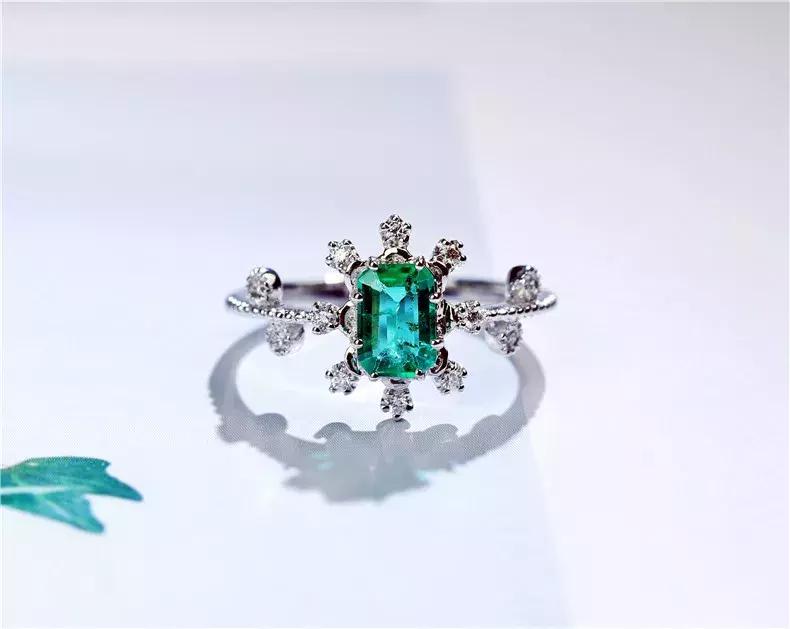 铂金和k金镶嵌钻石哪个好,k金与铂金哪个适合镶嵌