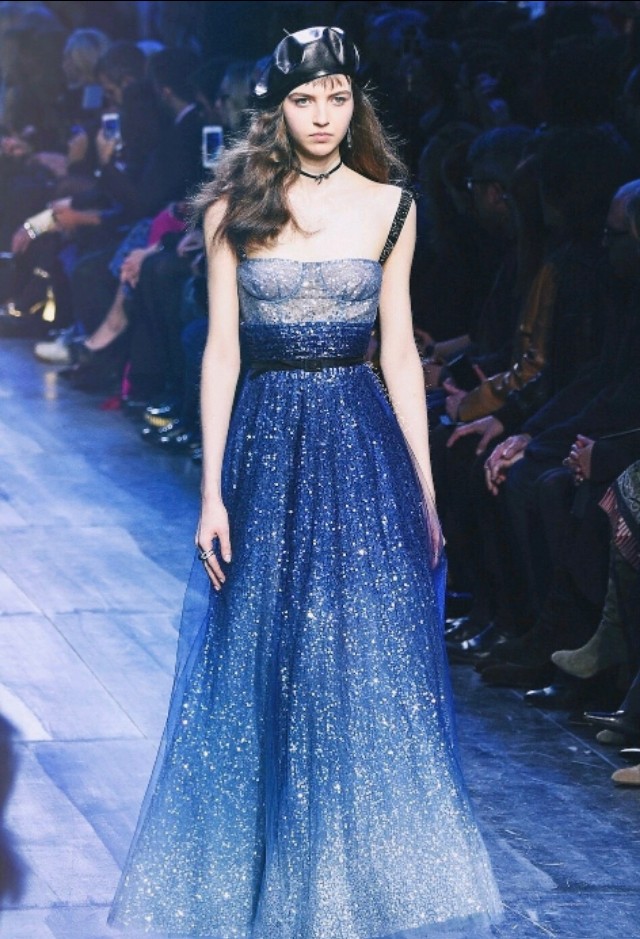 christiandior中长半身裙,christiandior高级定制公主裙