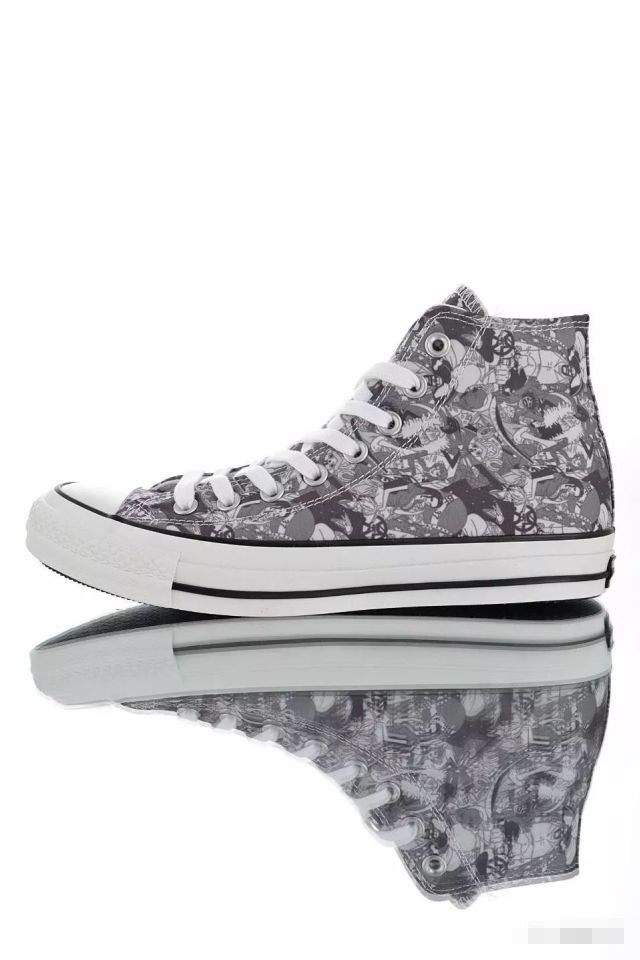 匡威海贼王联名款,海贼王匡威帆布鞋