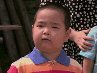 小朋友喜欢抓人的原因是什么,小朋友爱抓人如何纠正