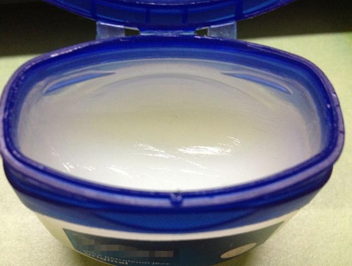 化妆忘带卸妆水,化妆之后要用卸妆水吗