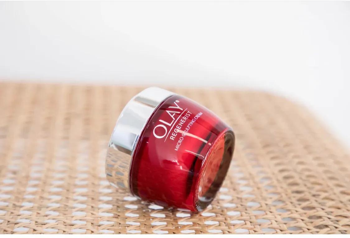 脸干燥起皮用什么面霜平价,平价面霜公认最好用秋冬国货