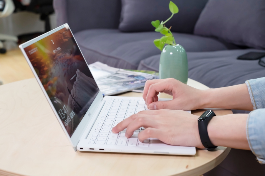 戴尔xps139305测评,戴尔xps13-9305测评视频