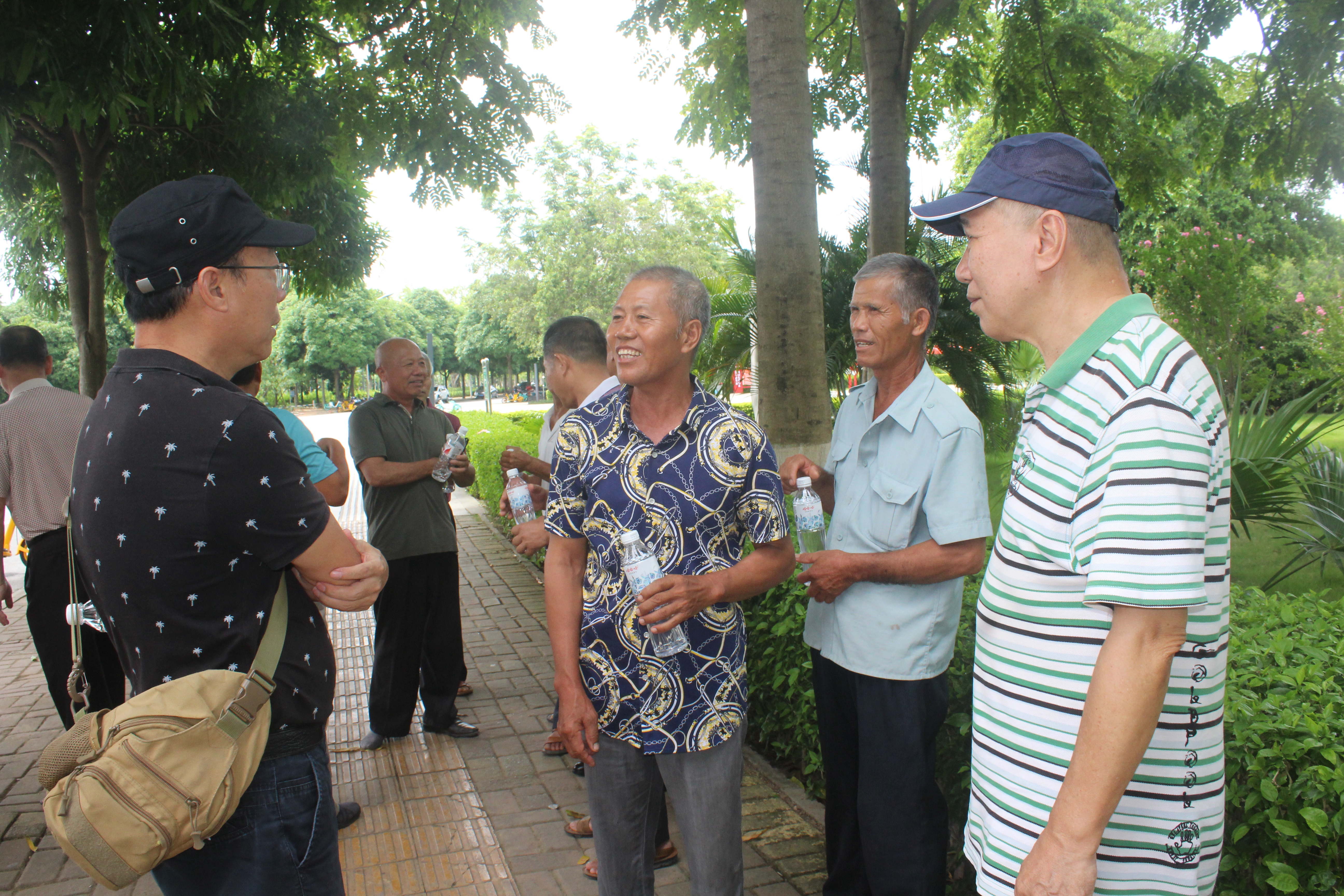 走进广空岁月永恒——地空导弹六团与四五八医院战友庆“八一”
